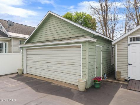 302-304 Michigan Avenue Schenectady NY 12303