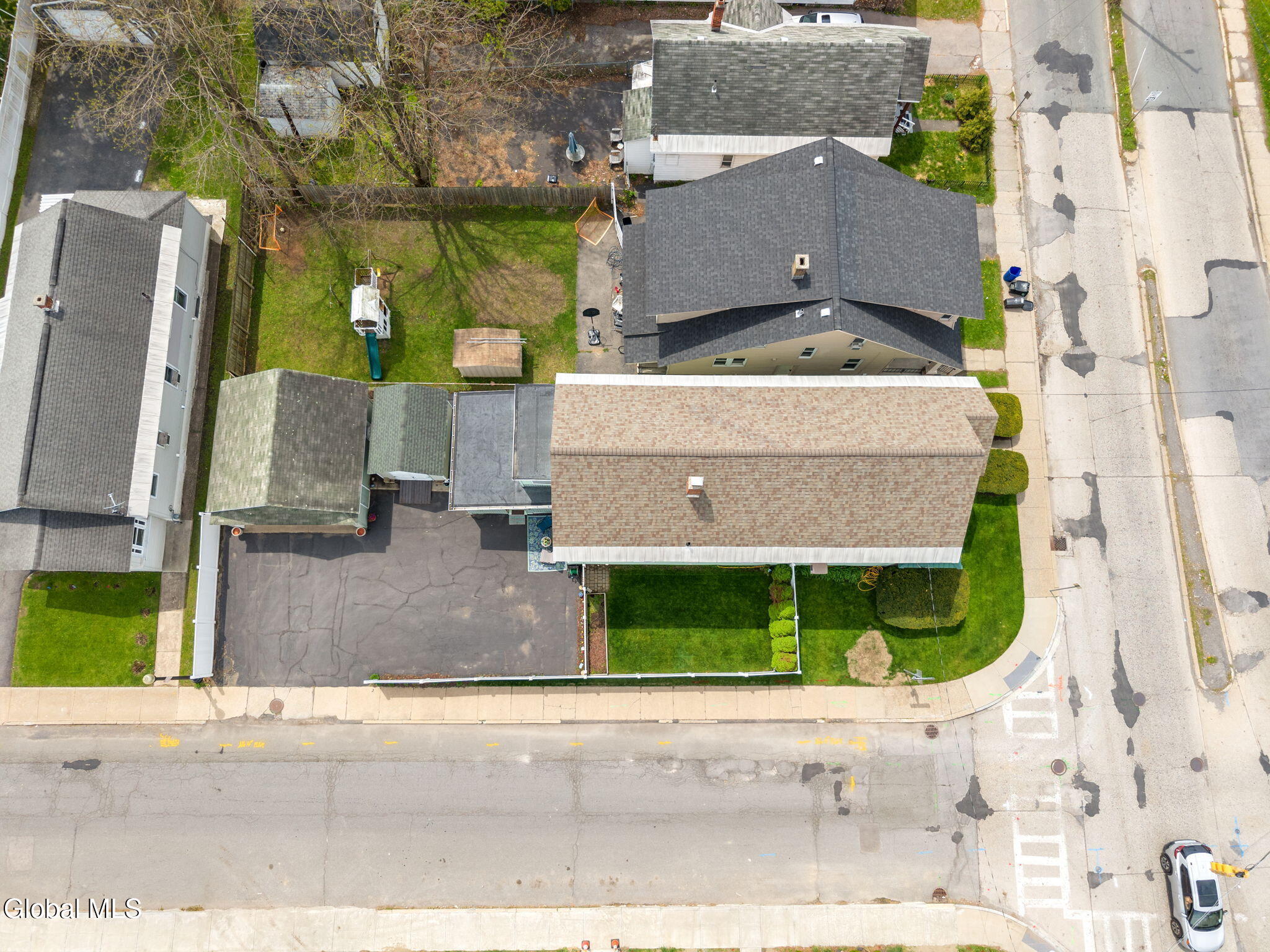 302-304 Michigan Avenue Schenectady NY 12303