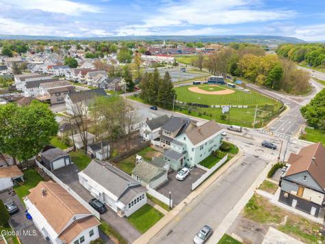 302-304 Michigan Avenue Schenectady NY 12303