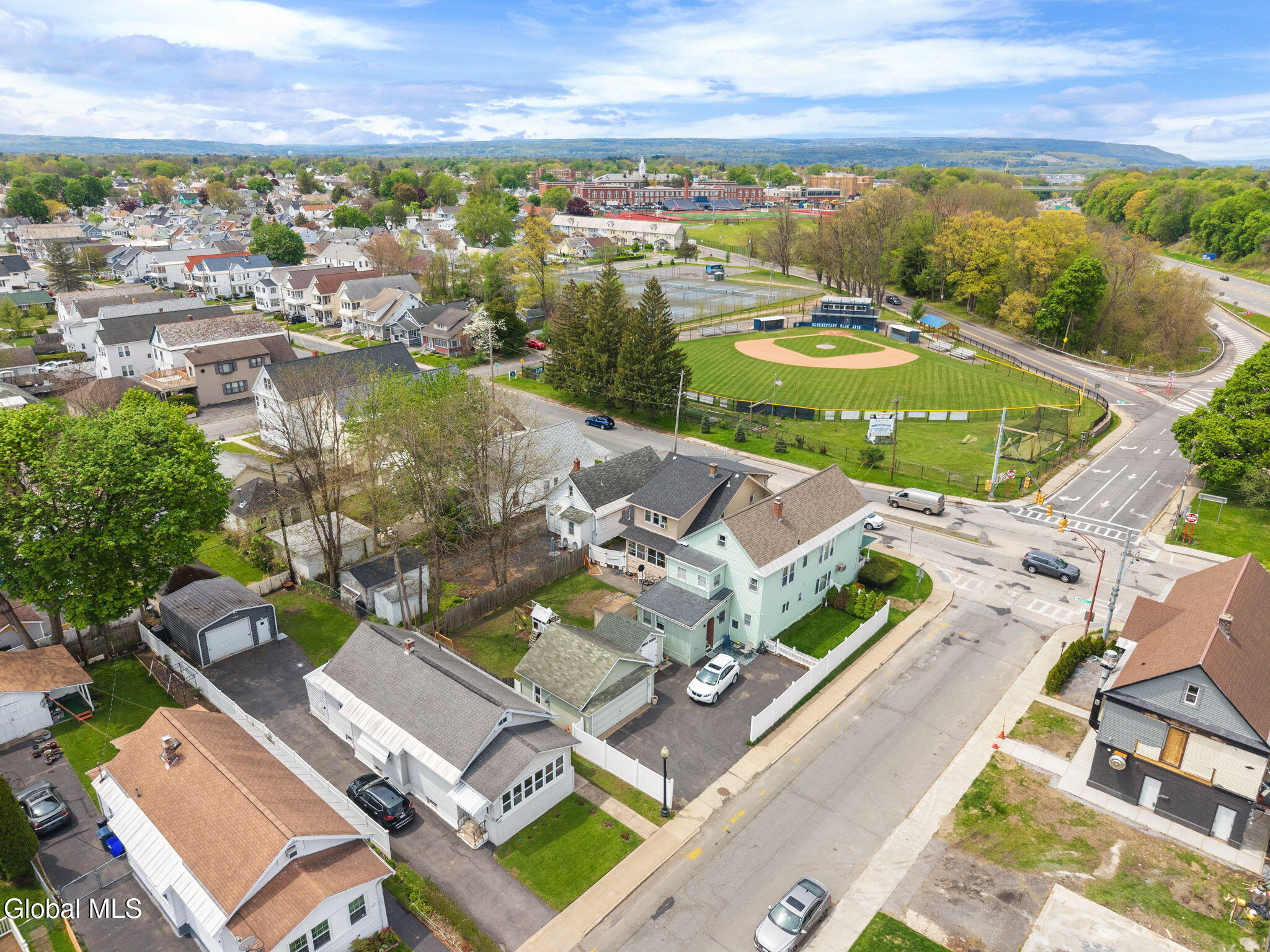 302-304 Michigan Avenue Schenectady NY 12303