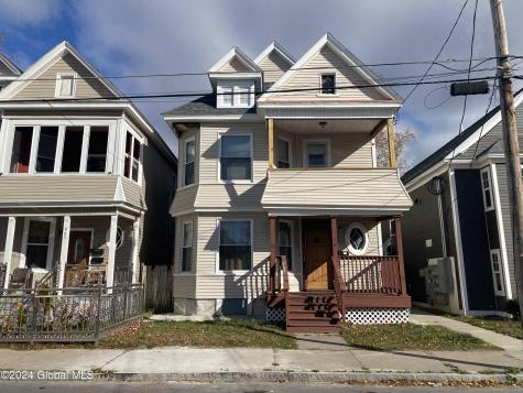 907 Delamont Avenue Schenectady NY 12307