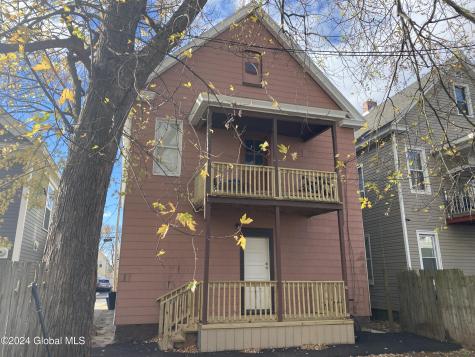 907 Delamont Avenue Schenectady NY 12307