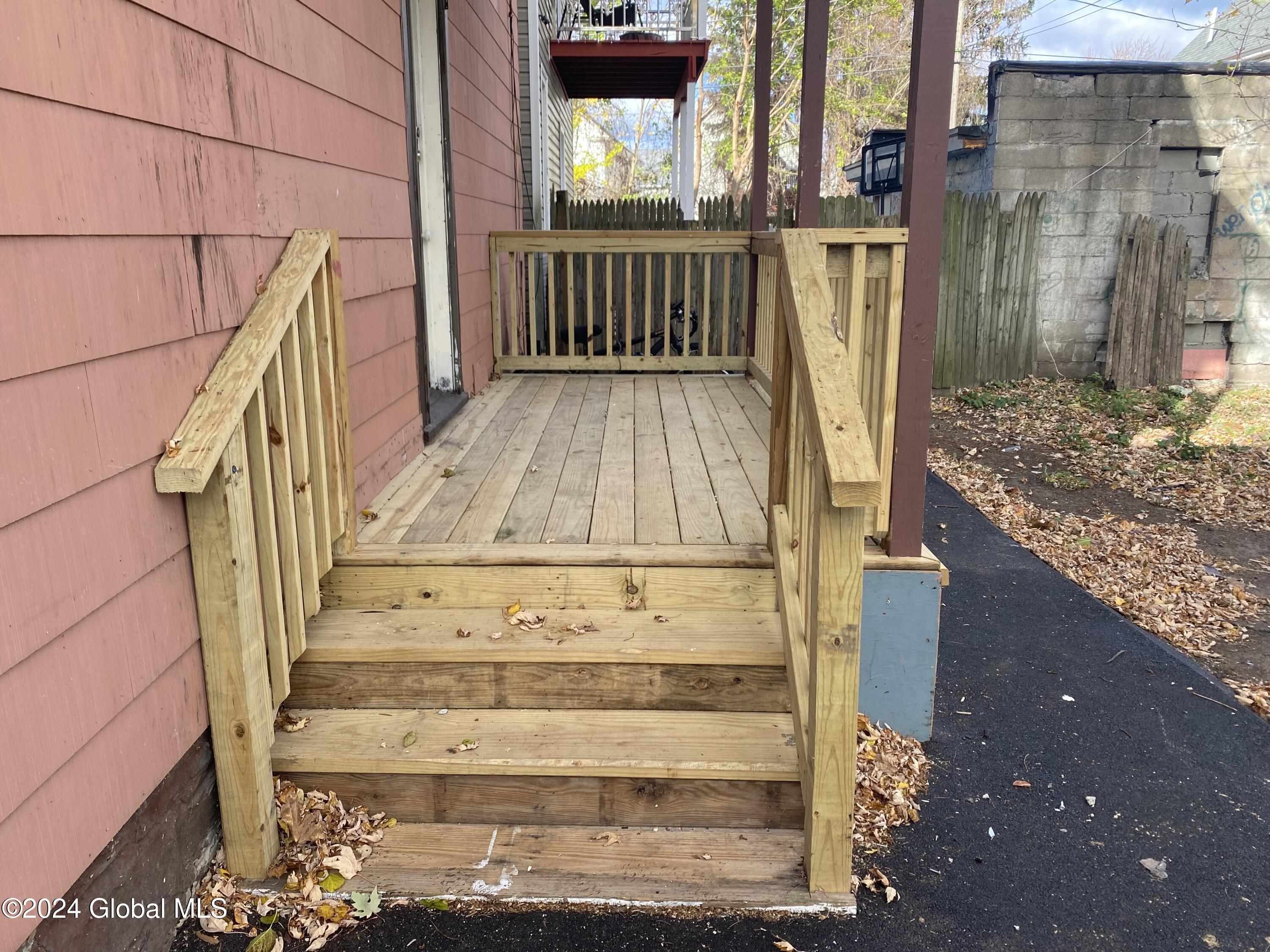 907 Delamont Avenue Schenectady NY 12307