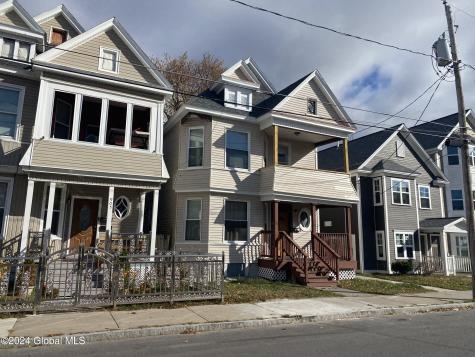 907 Delamont Avenue Schenectady NY 12307