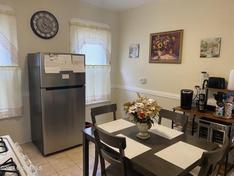 907 Delamont Avenue Schenectady NY 12307