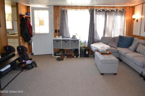 27 Warren Lane Queensbury NY 12804