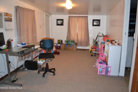 27 Warren Lane Queensbury NY 12804