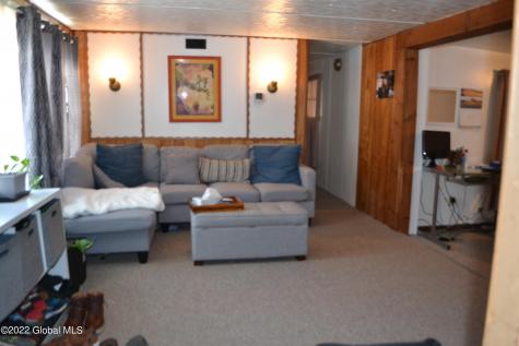 27 Warren Lane Queensbury NY 12804