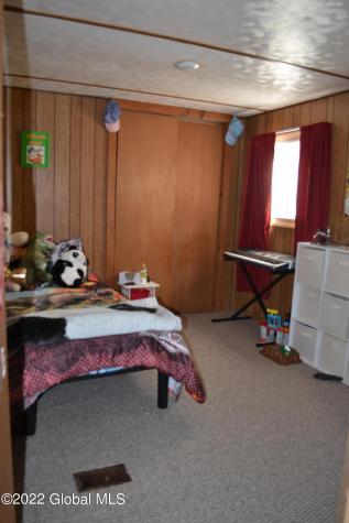 27 Warren Lane Queensbury NY 12804