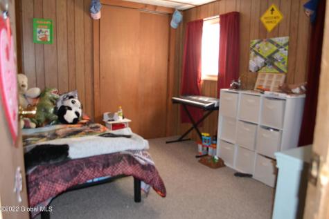 27 Warren Lane Queensbury NY 12804