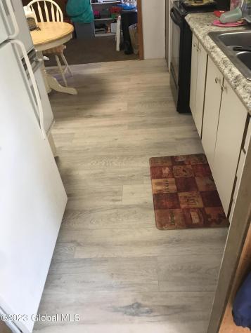 27 Warren Lane Queensbury NY 12804