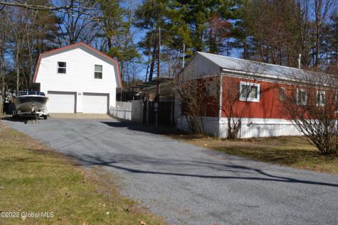27 Warren Lane Queensbury NY 12804