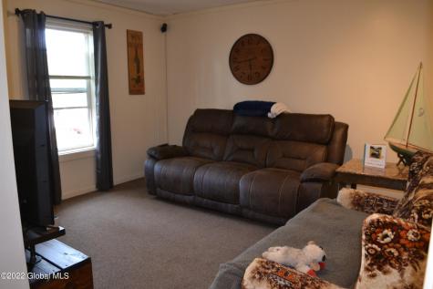 27 Warren Lane Queensbury NY 12804
