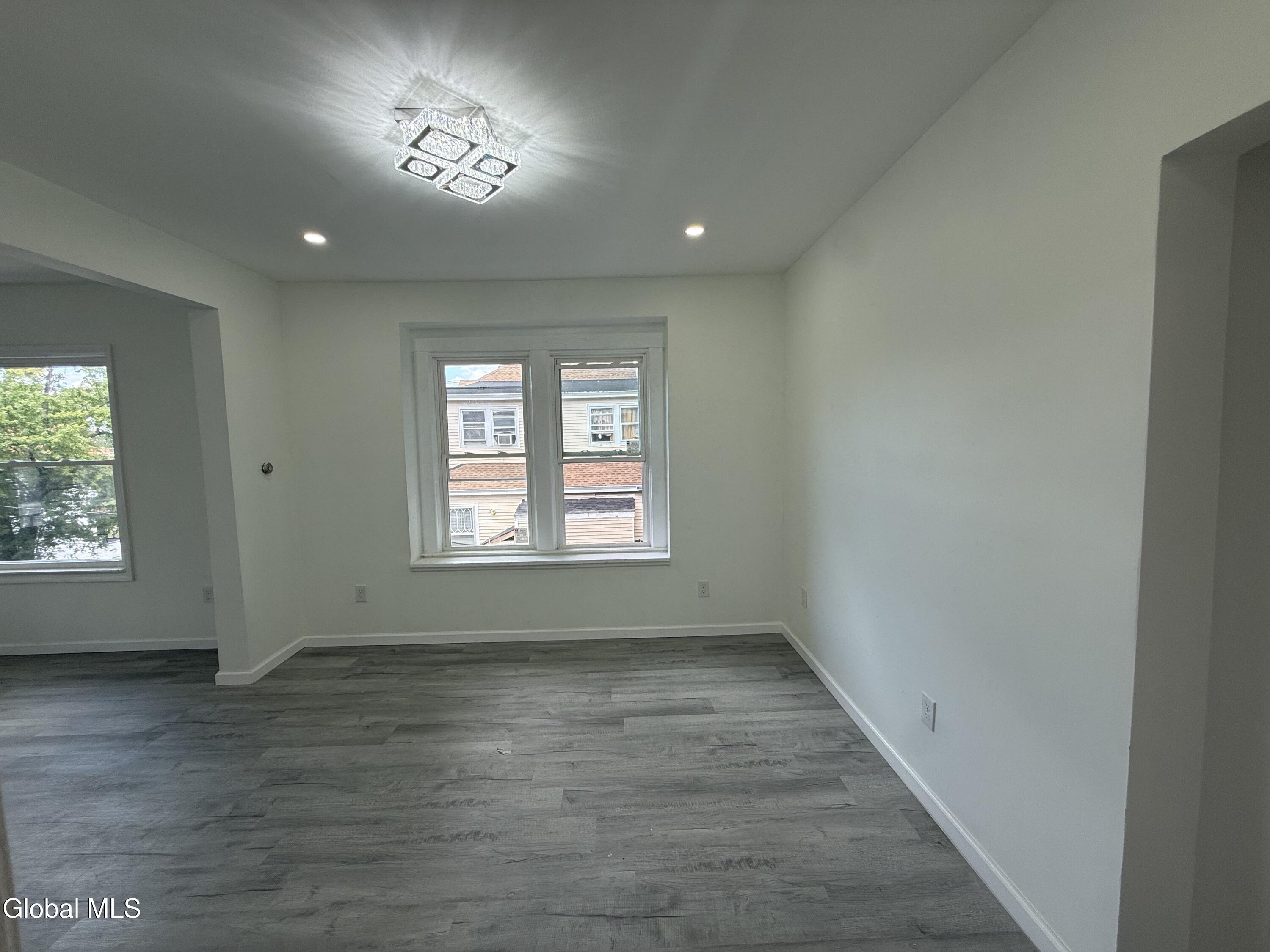 434 Division Street Schenectady NY 12304