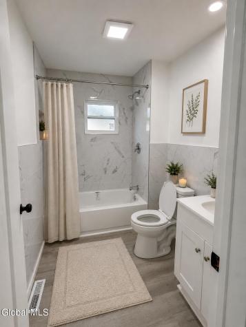 434 Division Street Schenectady NY 12304