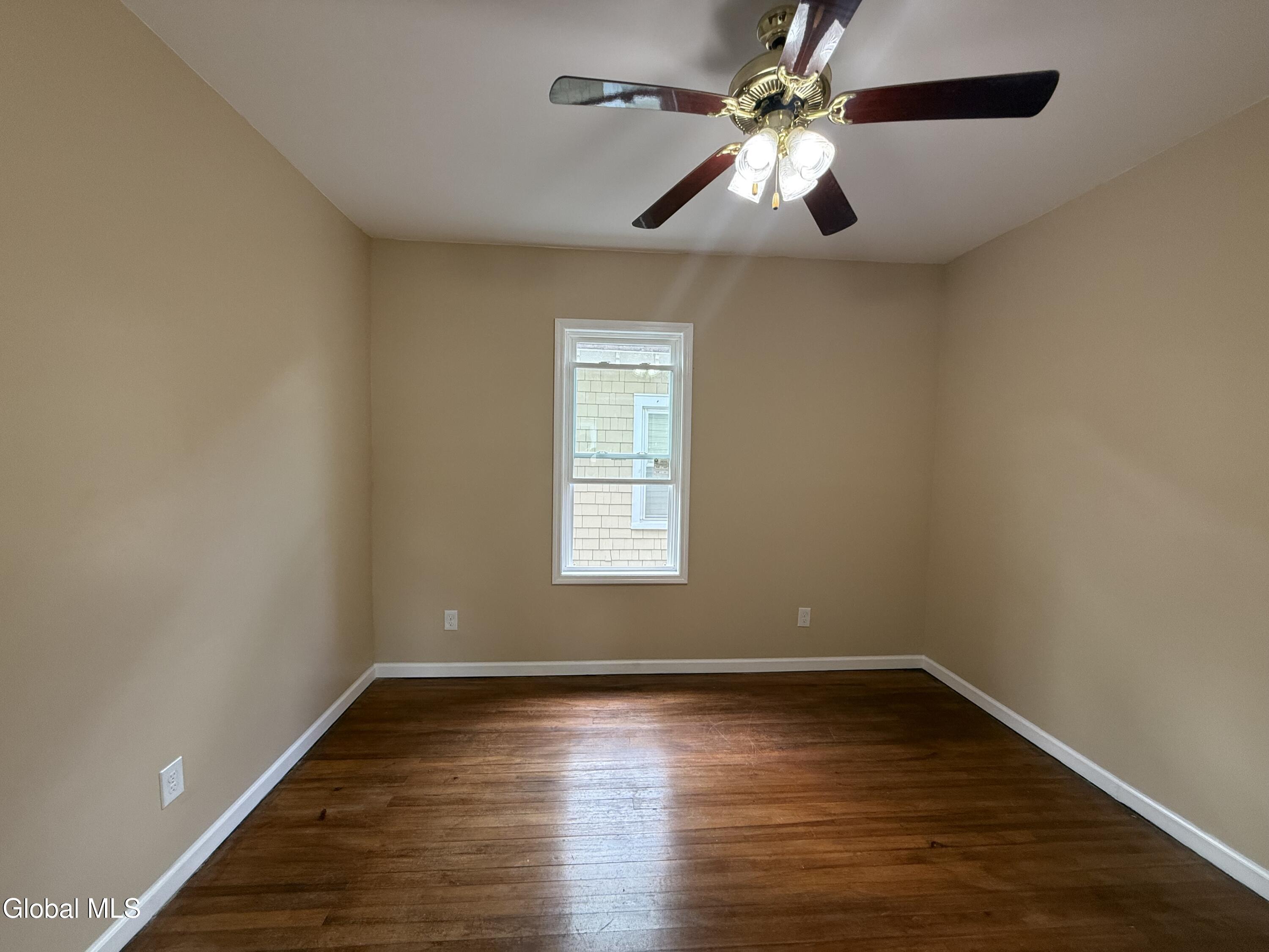434 Division Street Schenectady NY 12304