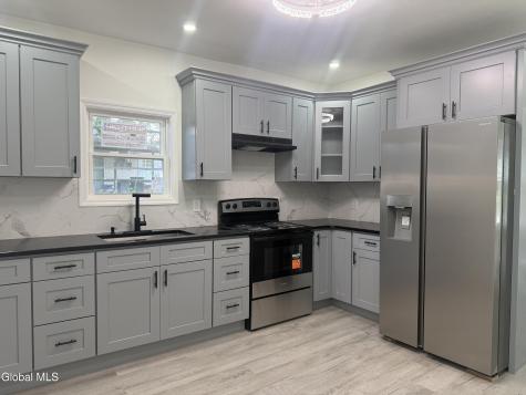 434 Division Street Schenectady NY 12304