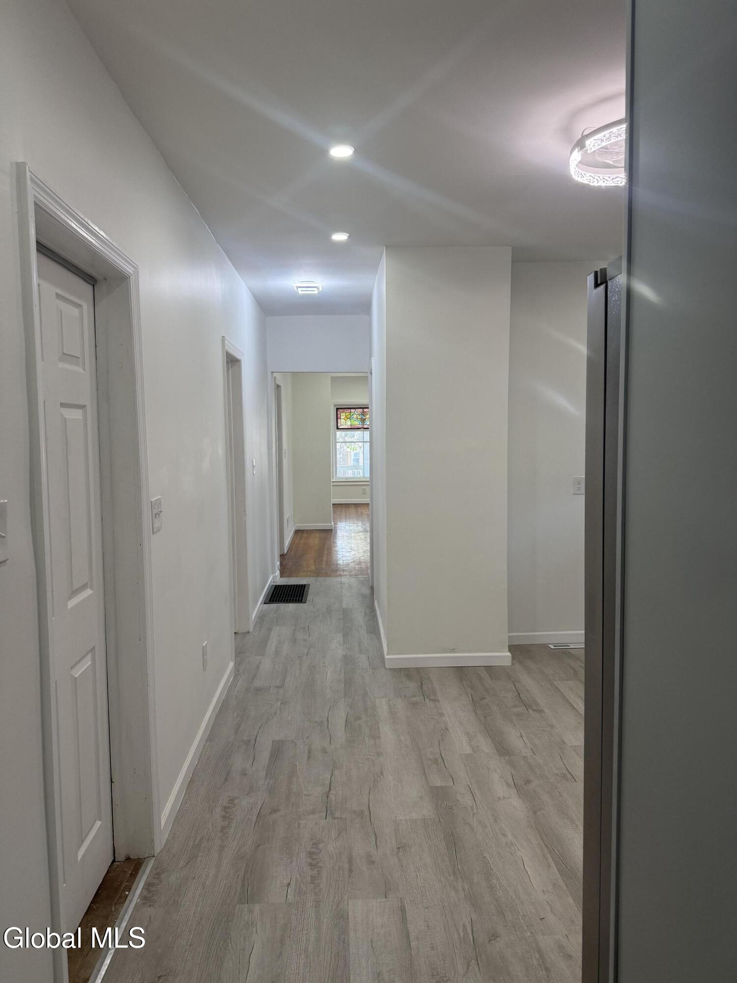 434 Division Street Schenectady NY 12304