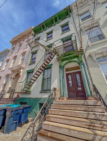 81 Ten Broeck Street Albany NY 12210