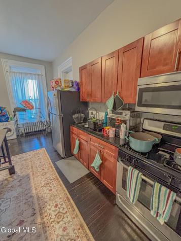 81 Ten Broeck Street Albany NY 12210