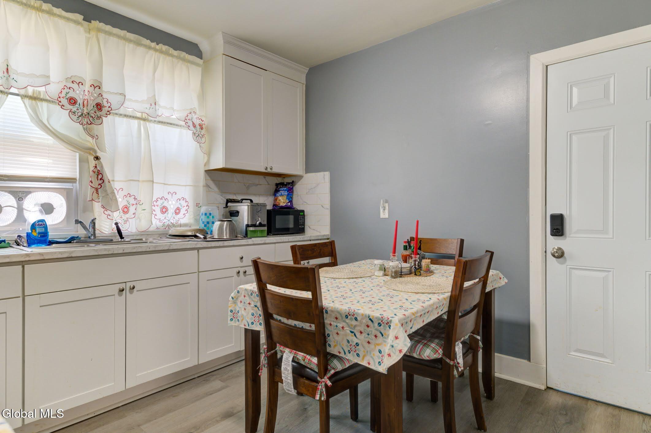 1810 Campbell Avenue Schenectady NY 12306