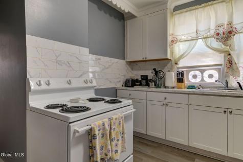 1810 Campbell Avenue Schenectady NY 12306