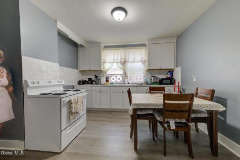 1810 Campbell Avenue Schenectady NY 12306