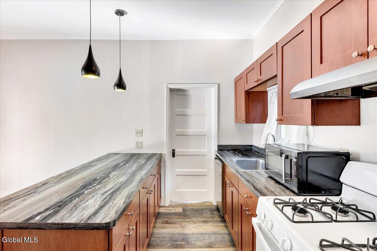 1056 Wendell Avenue Schenectady NY 12308