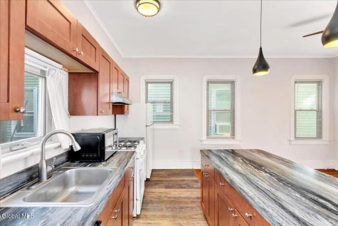 1056 Wendell Avenue Schenectady NY 12308
