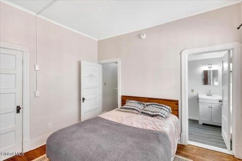 1056 Wendell Avenue Schenectady NY 12308