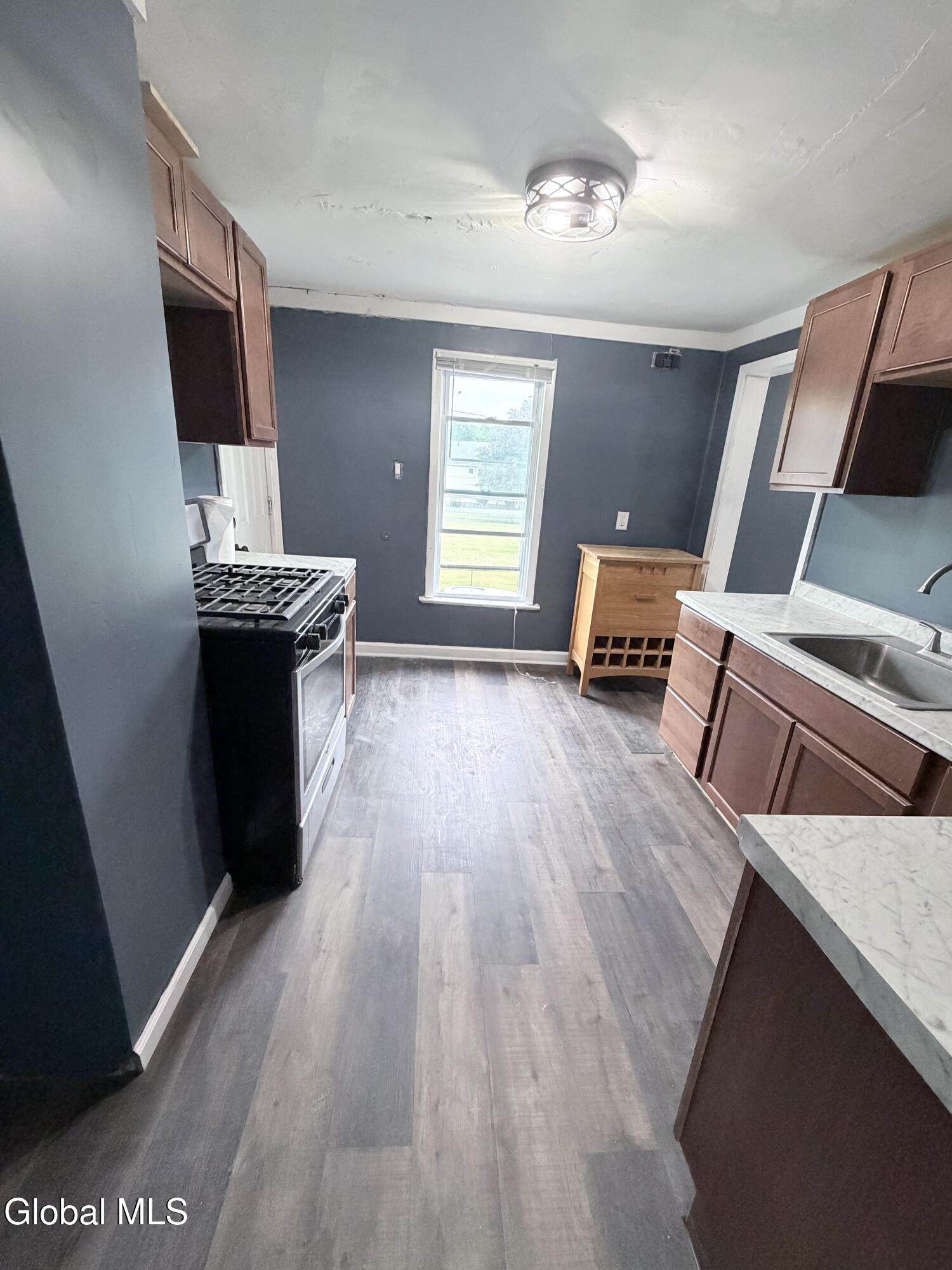 1002 Glendale Place Schenectady NY 12303