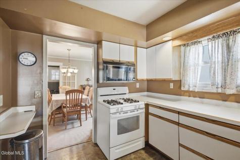 17 Granger Avenue Saratoga Springs NY 12866