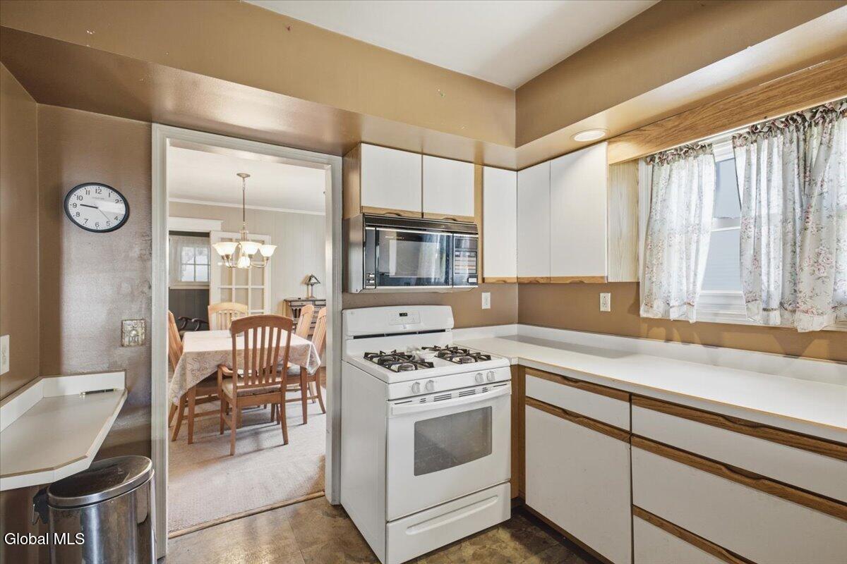 17 Granger Avenue Saratoga Springs NY 12866