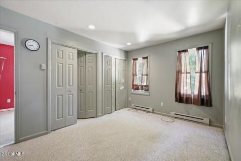 17 Granger Avenue Saratoga Springs NY 12866