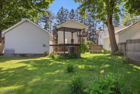17 Granger Avenue Saratoga Springs NY 12866