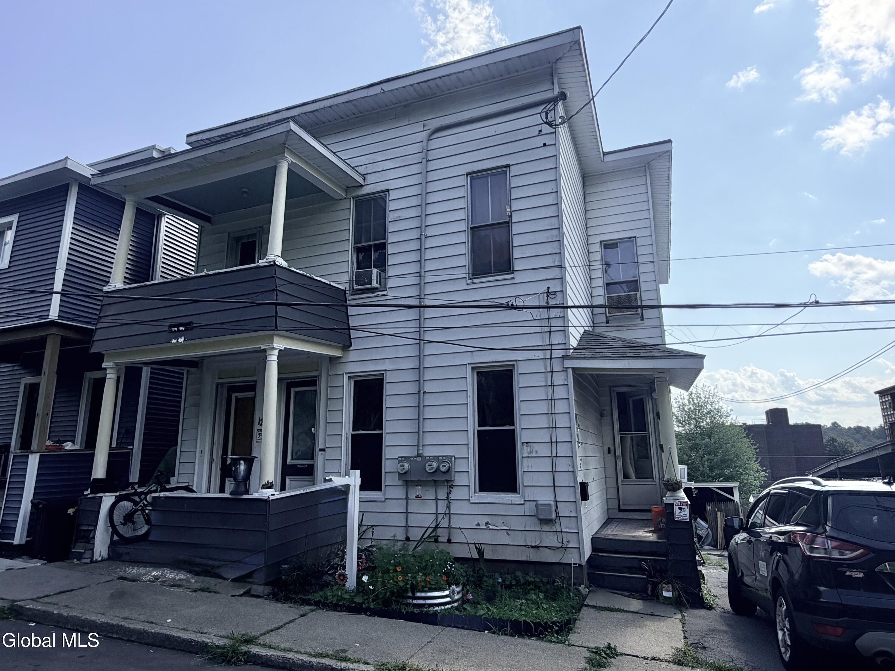 12 Charles Street Amsterdam NY 12010