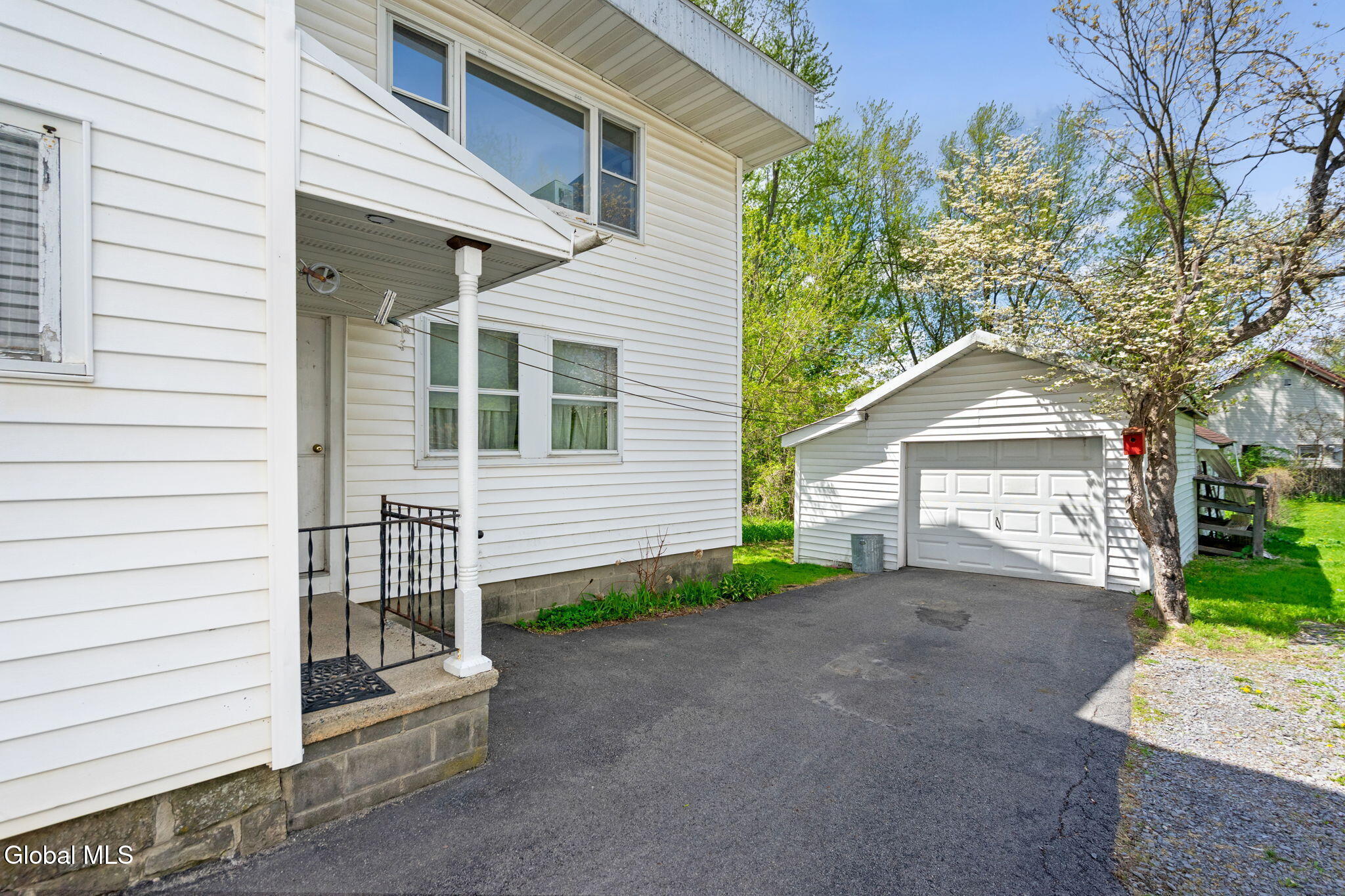 319 W Clinton Street Johnstown NY 12078