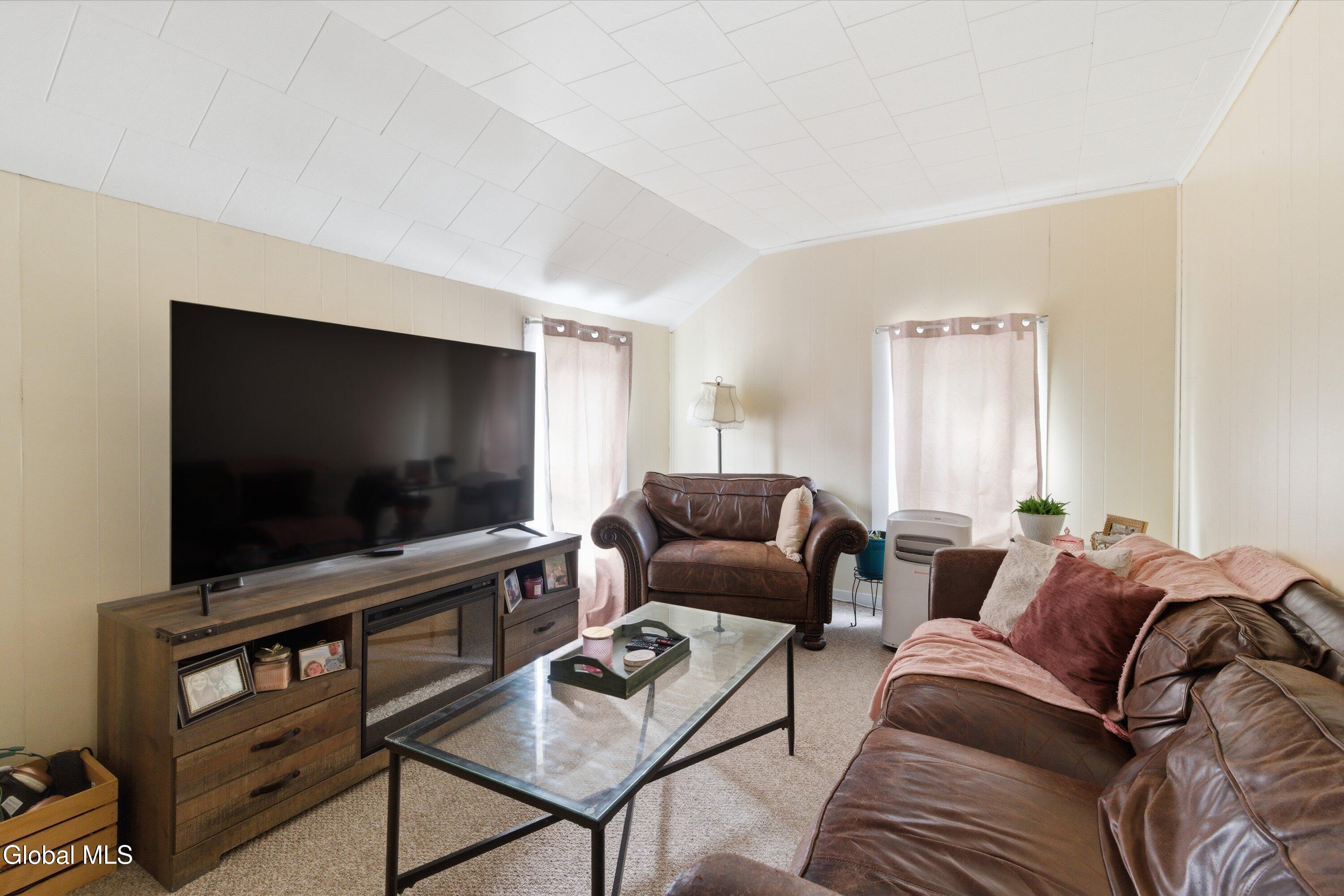8 4th Street South Glens Falls NY 12803