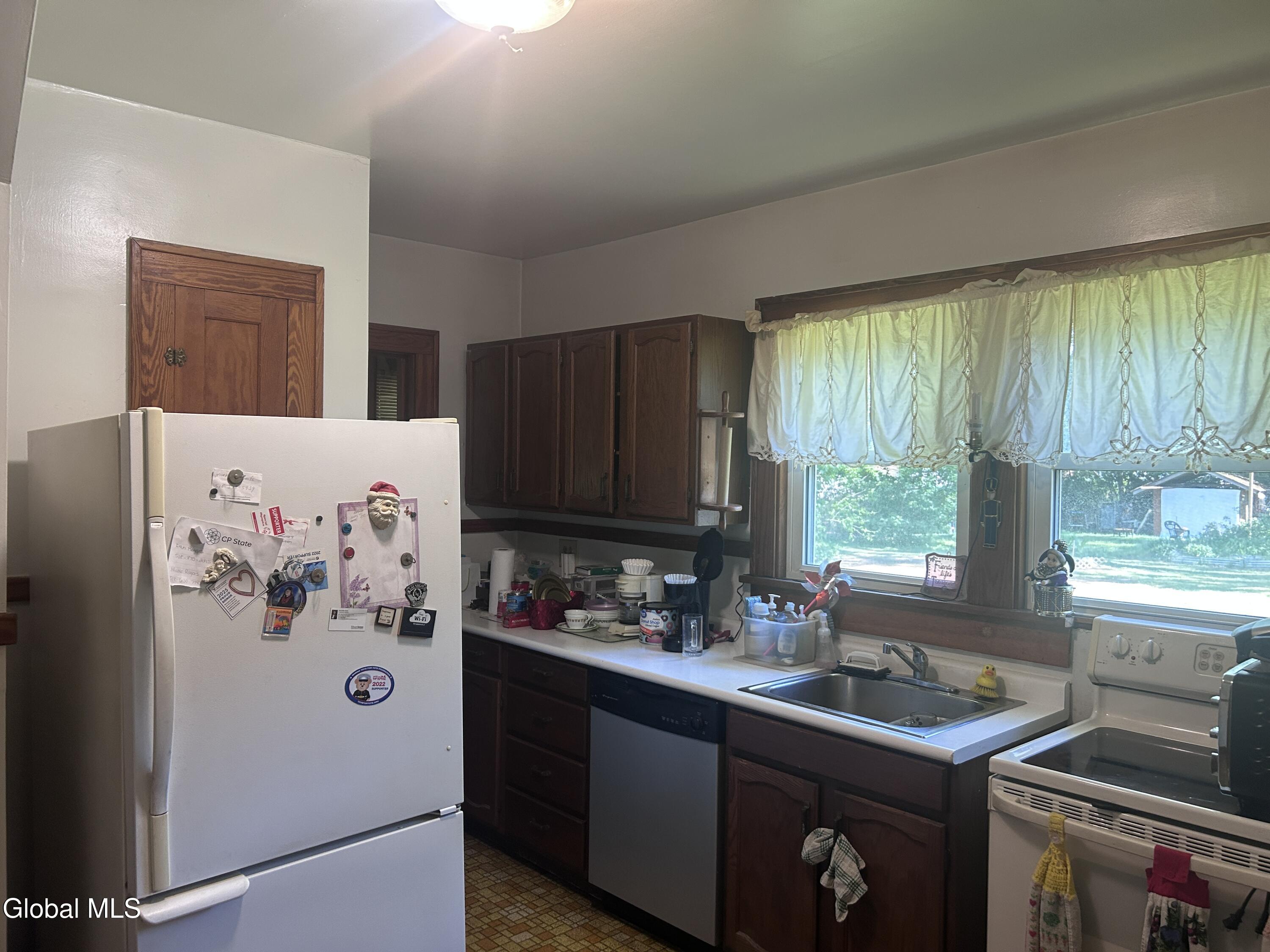 1111 Fort Hunter Road Rotterdam NY 12303