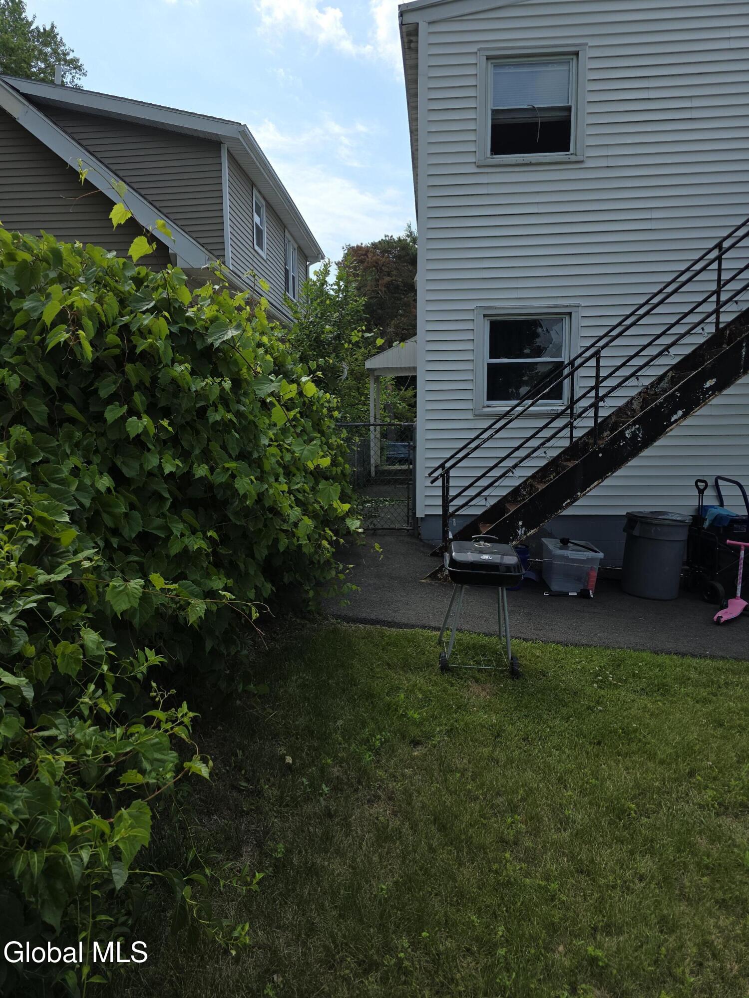40 Frost Place Albany NY 12205