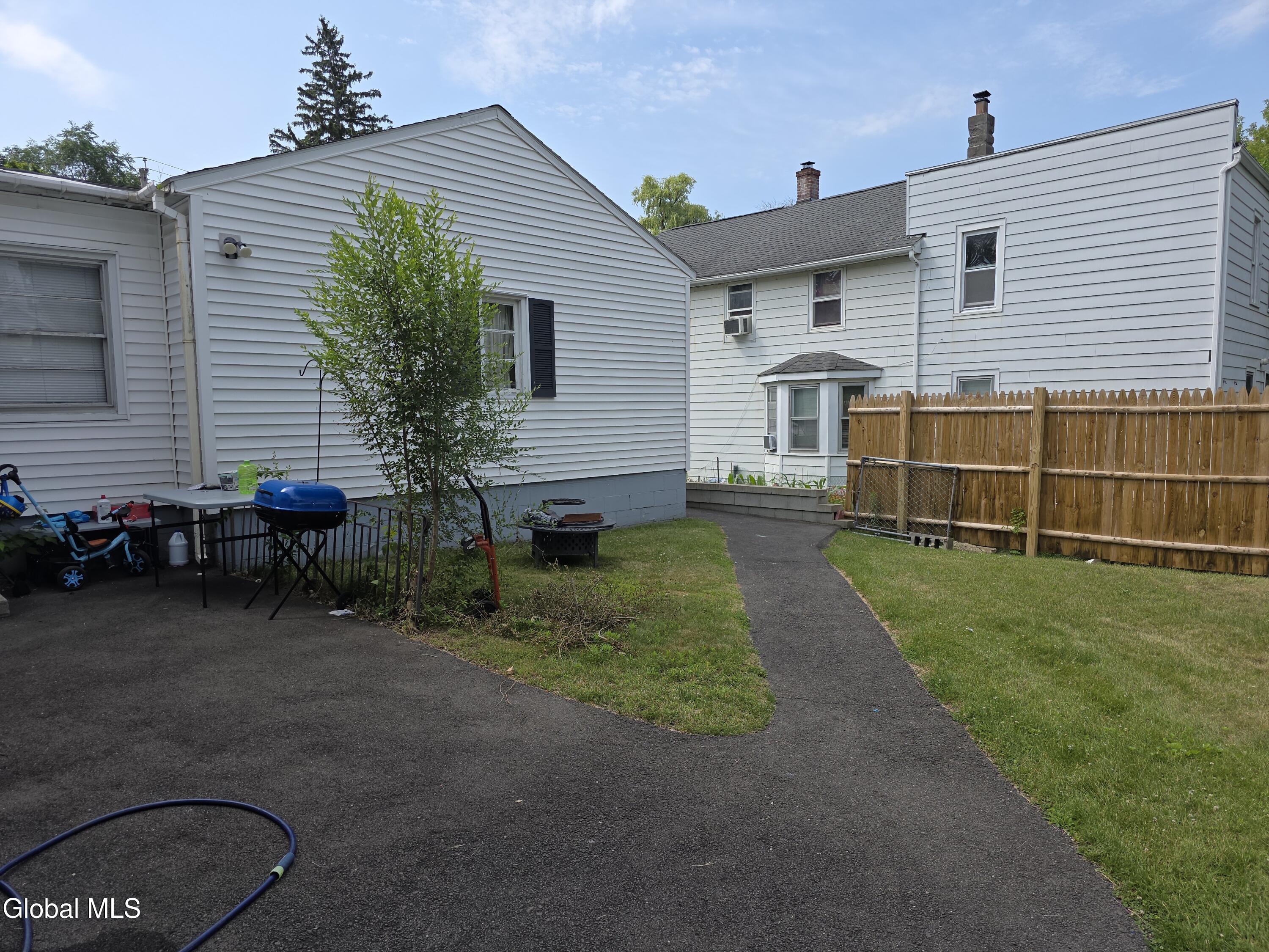 40 Frost Place Albany NY 12205