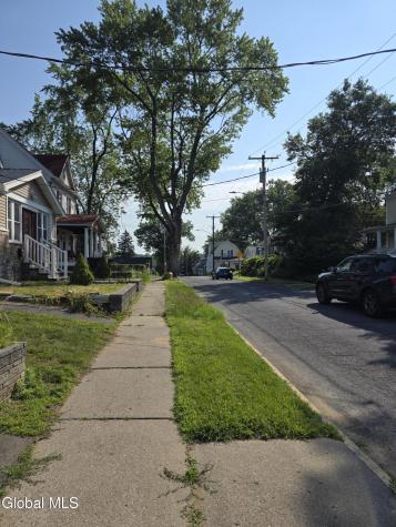 40 Frost Place Albany NY 12205