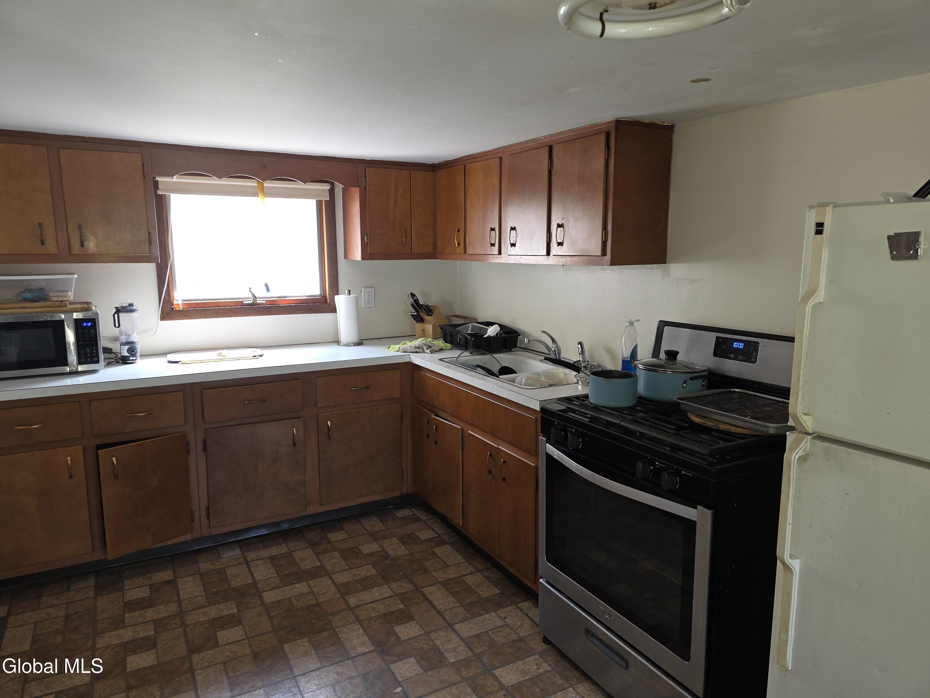 40 Frost Place Albany NY 12205