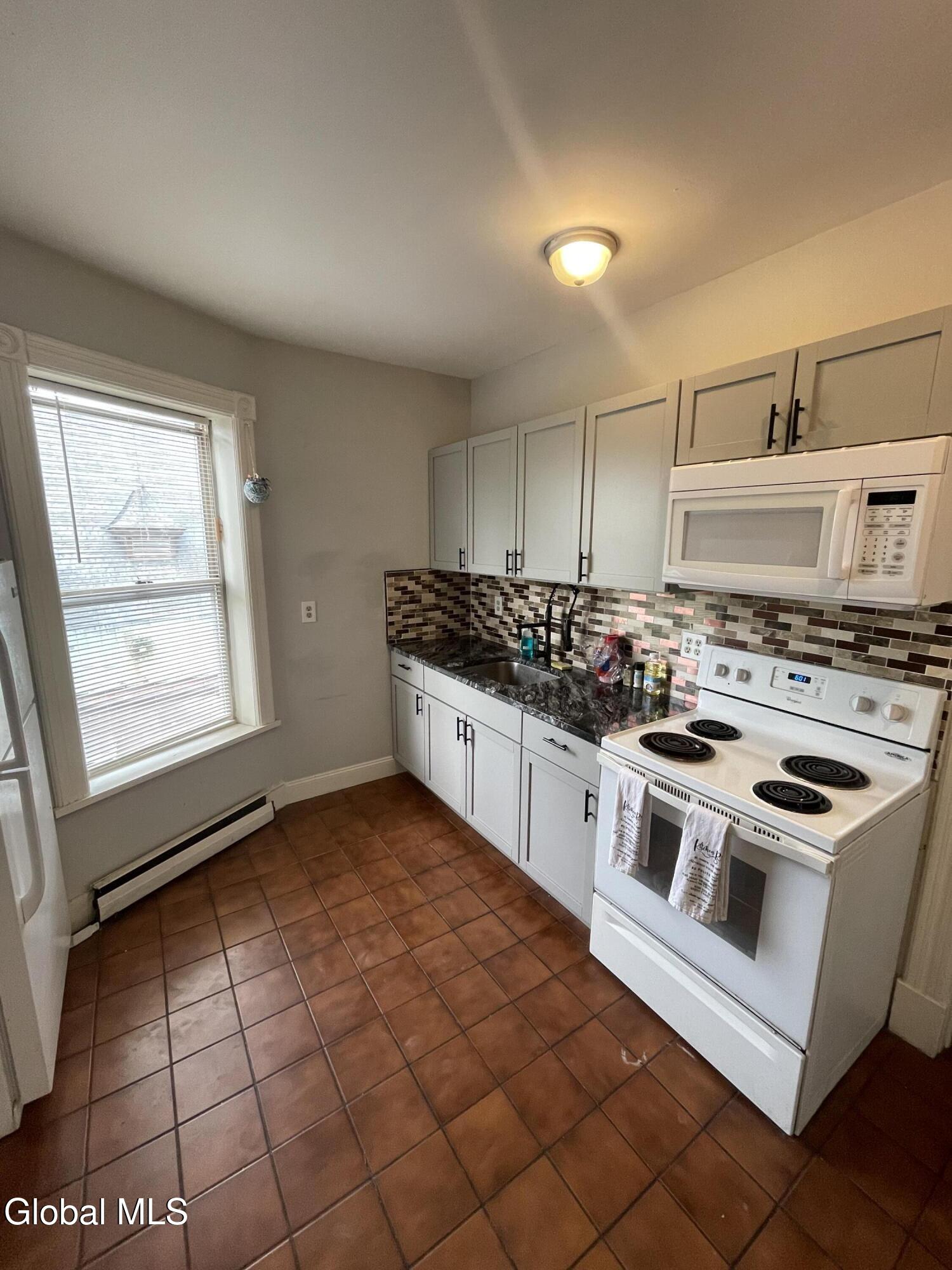 72 Grand Street Albany NY 12202