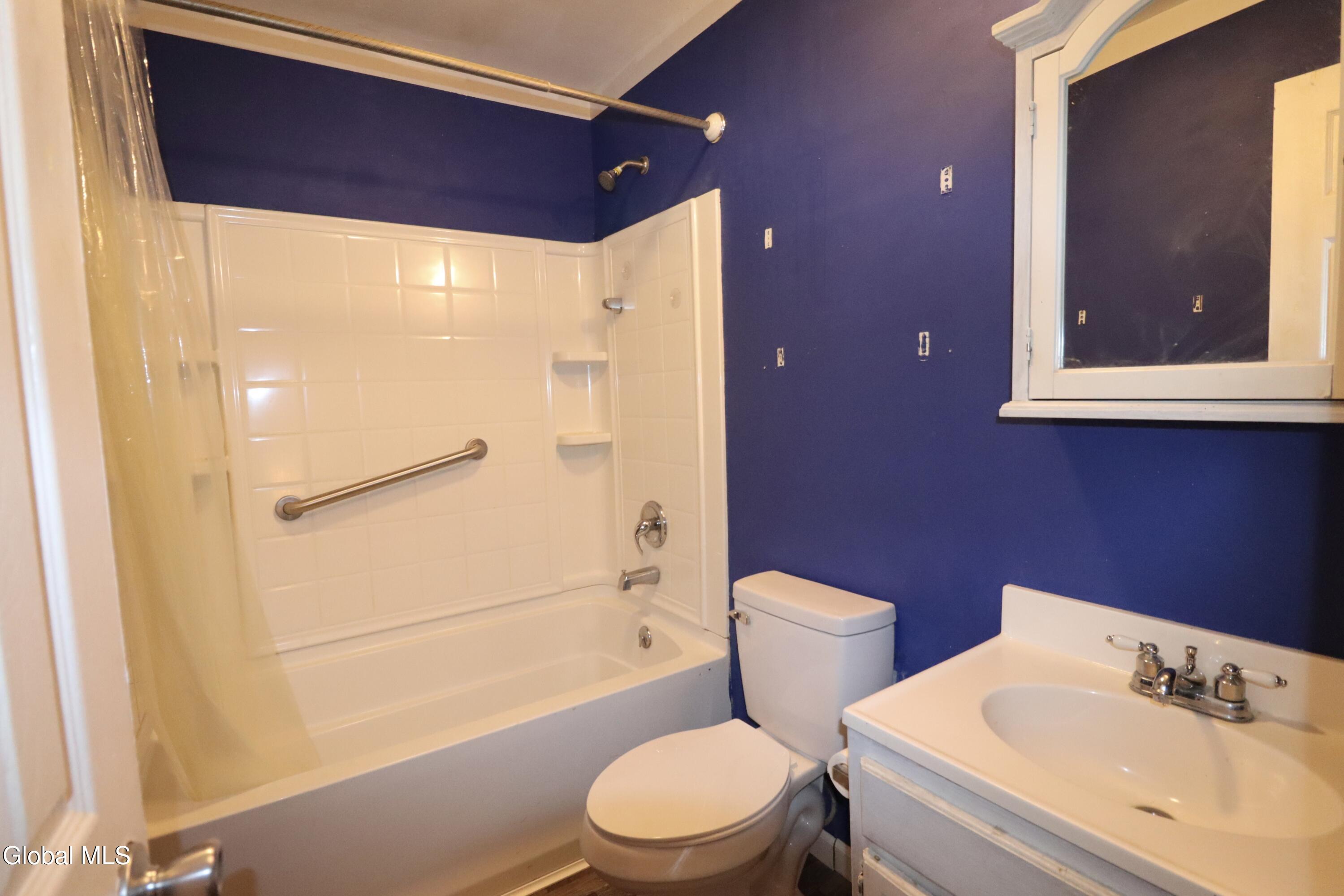 21-23 Hickory Circle Gansevoort NY 12831