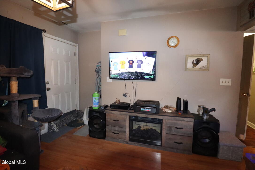 21-23 Hickory Circle Gansevoort NY 12831