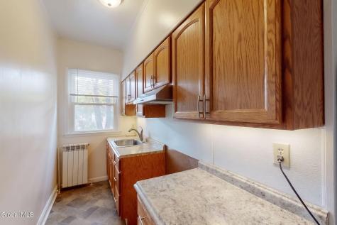 141 S Allen Street Albany NY 12208