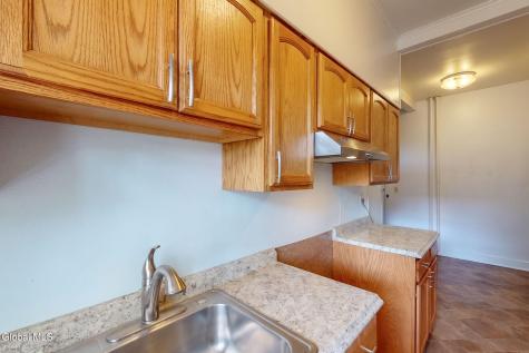 141 S Allen Street Albany NY 12208