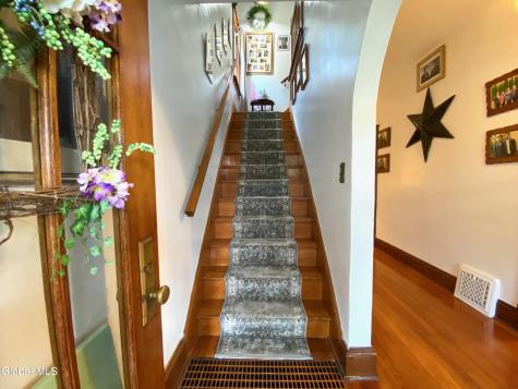 338 Taylor Court Troy NY 12180