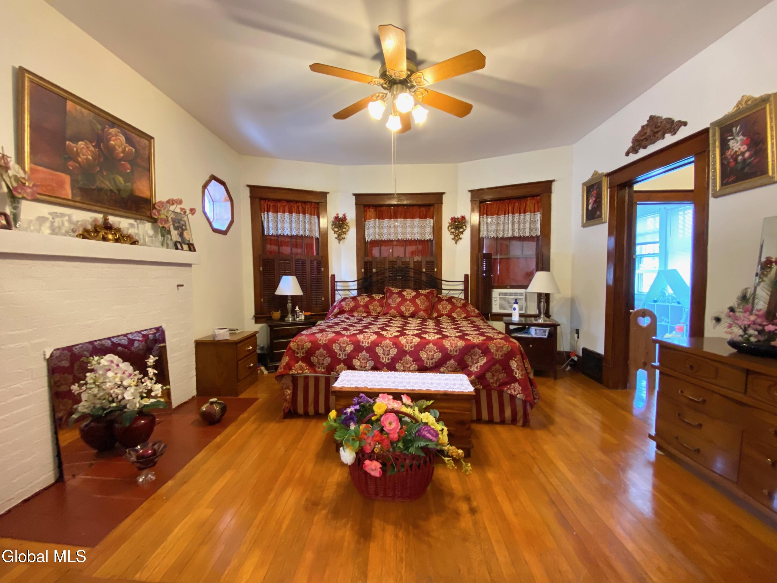 338 Taylor Court Troy NY 12180